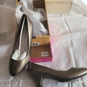 Easy Street Pumps 9W Pewter Color